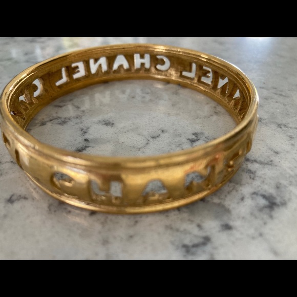 CHANEL Cutout Letters Bangle Bracelet circa 1984 - Picture 8 of 11